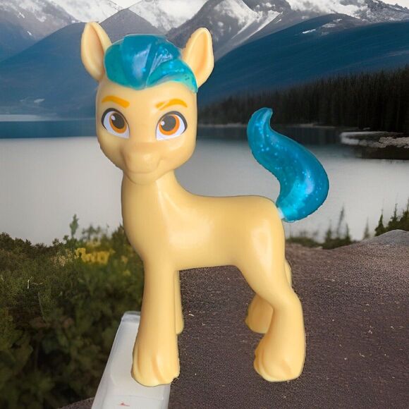 Joy Toy Little Pony Réveil Cube The Movie 2 - Horloge Numérique Avec Lumière LED 7 Couleurs, 8x8x8 Cm